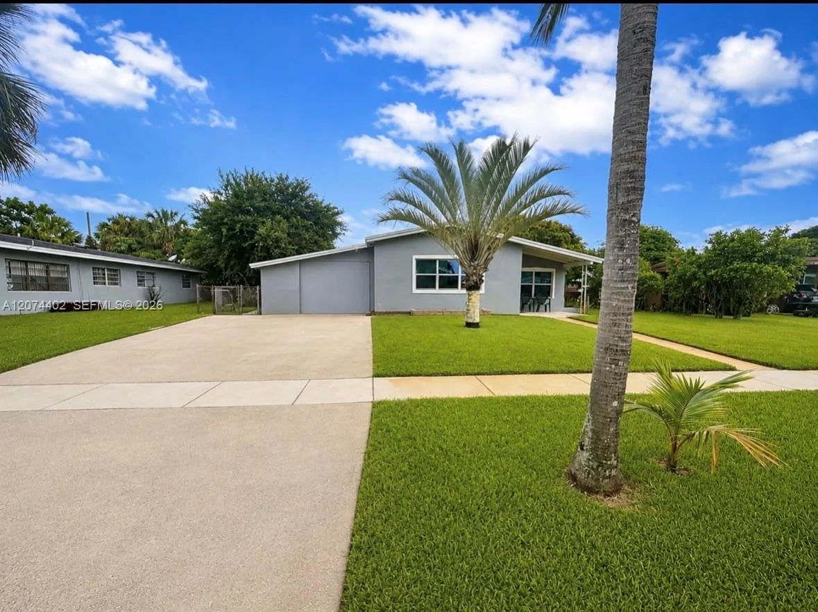 Foto de propiedad en 3861 NW 6th Street, Lauderhill, FL 33311 Lauderhill con MLS# 