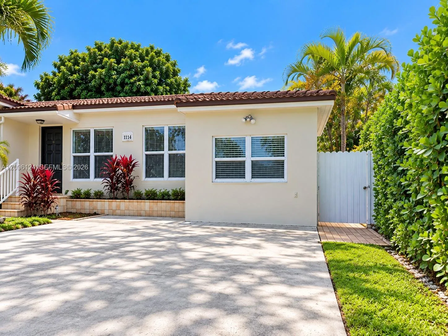 En Renta 3884 NW 2nd Street 1, Miami, FL 33126, Miami, FL 33126