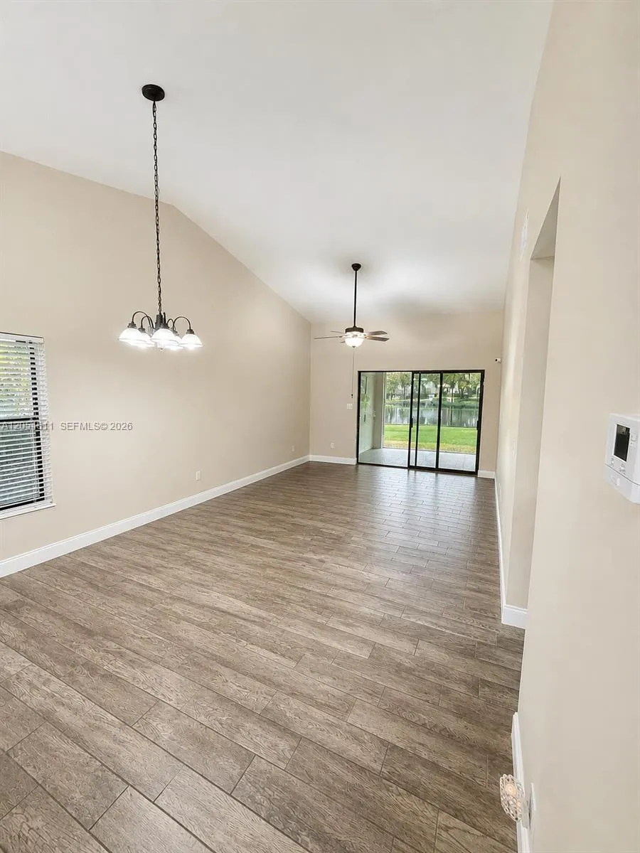 Foto de propiedad en 3899 N Carambola Circle N 29126, Coconut Creek, FL 33066 Coconut Creek con MLS# 