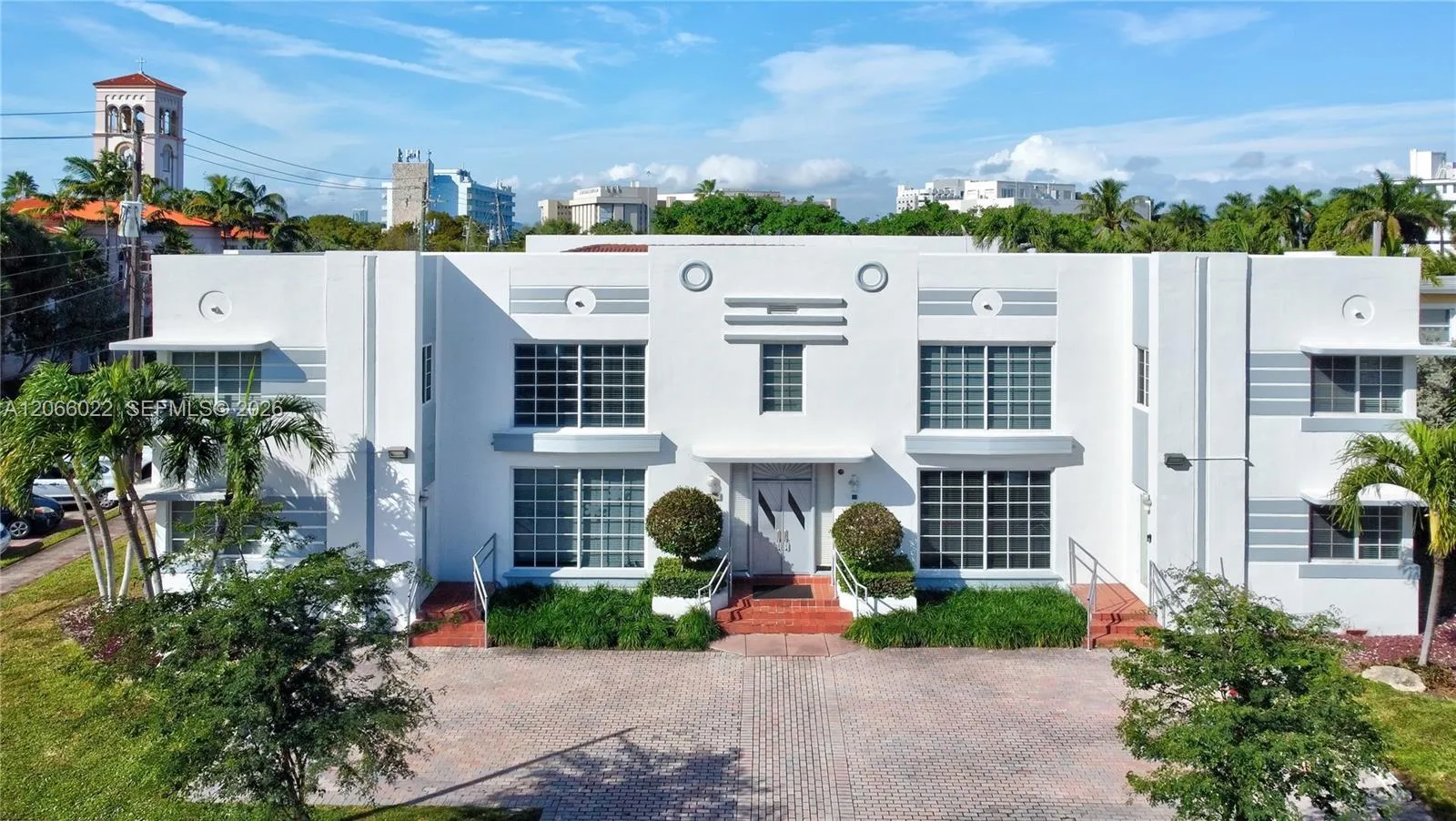 Foto de propiedad en 3900 N Meridian Avenue 4, Miami Beach, FL 33140 Miami Beach con MLS# 