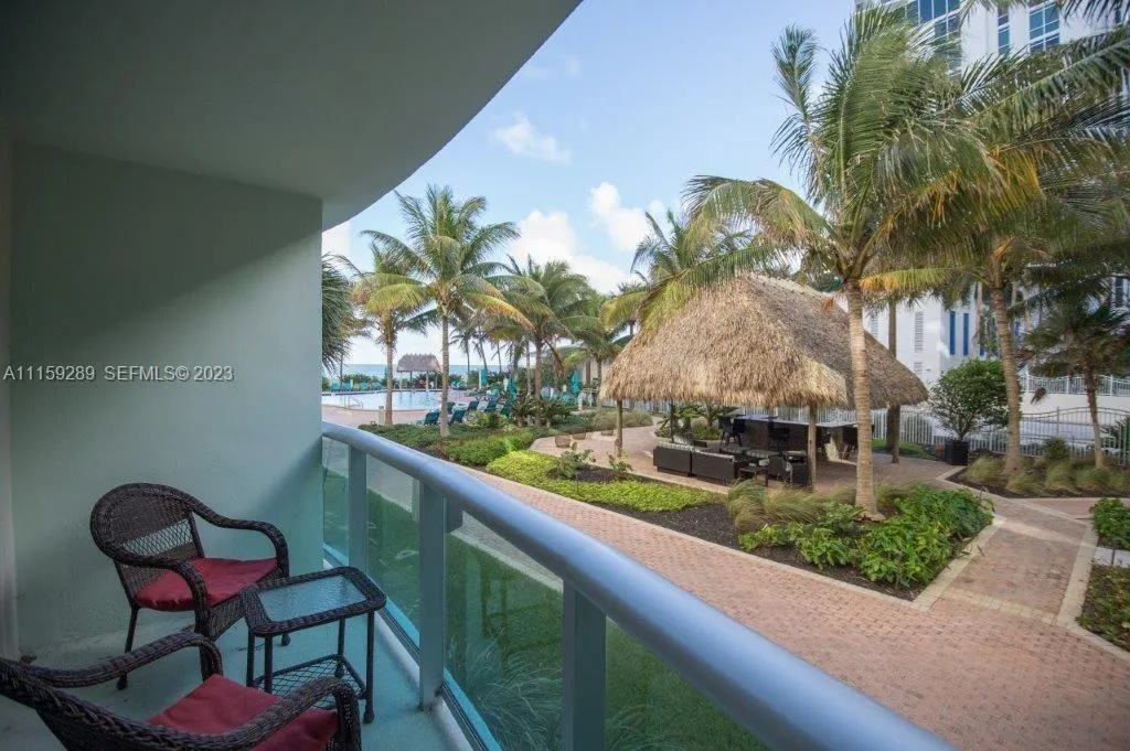 Foto de propiedad en 3901 S Ocean Drive 1H, Hollywood, FL 33019 Hollywood con MLS# 