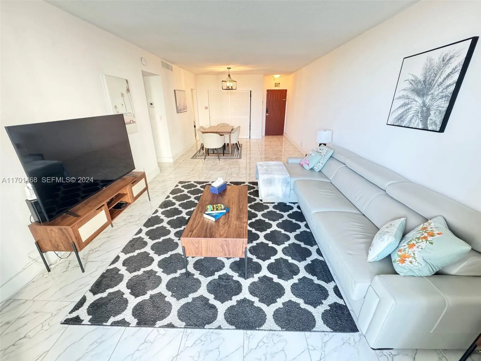Foto de propiedad en 3901 S Ocean Drive 3Y, Hollywood, FL 33019 Hollywood con MLS# 