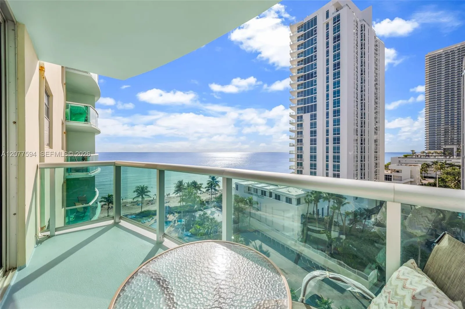 Foto de propiedad en 3901 S Ocean Drive 9J, Hollywood, FL 33019 Hollywood con MLS# 
