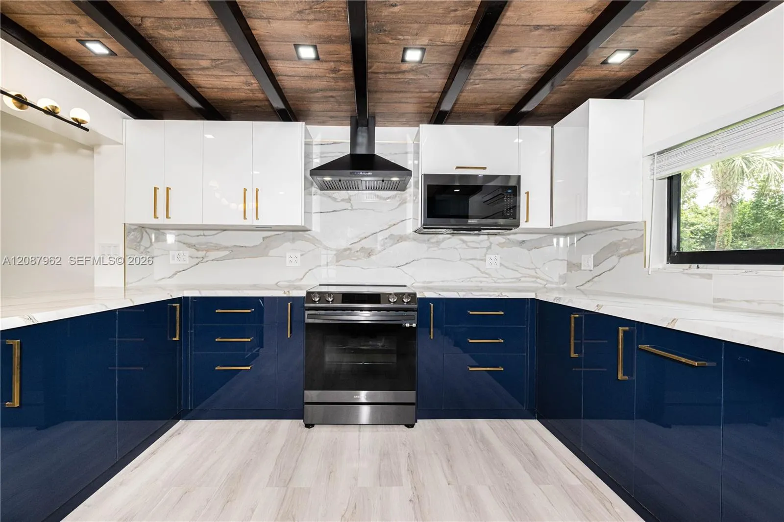 Foto de propiedad en 3904 Grant Street 0, Hollywood, FL 33021 Hollywood con MLS# 