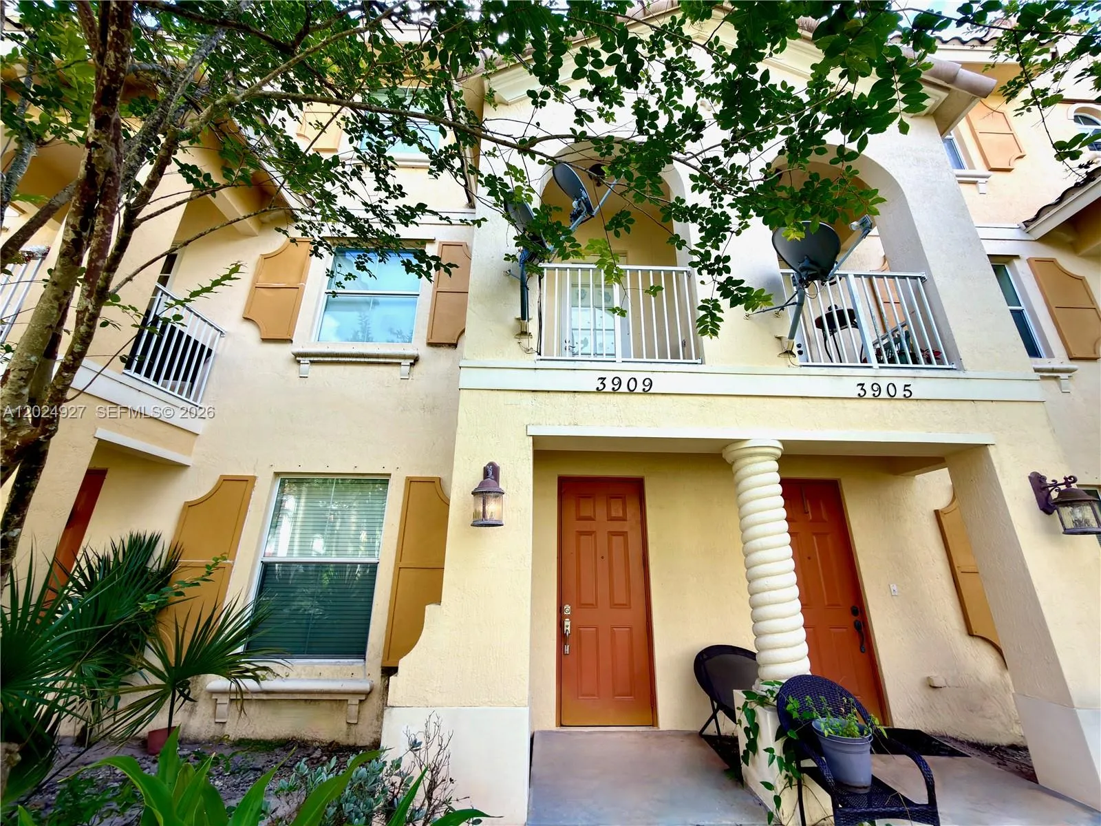 Foto de propiedad en 3909 White Peacock Lane, Coconut Creek, FL 33073 Coconut Creek con MLS# 