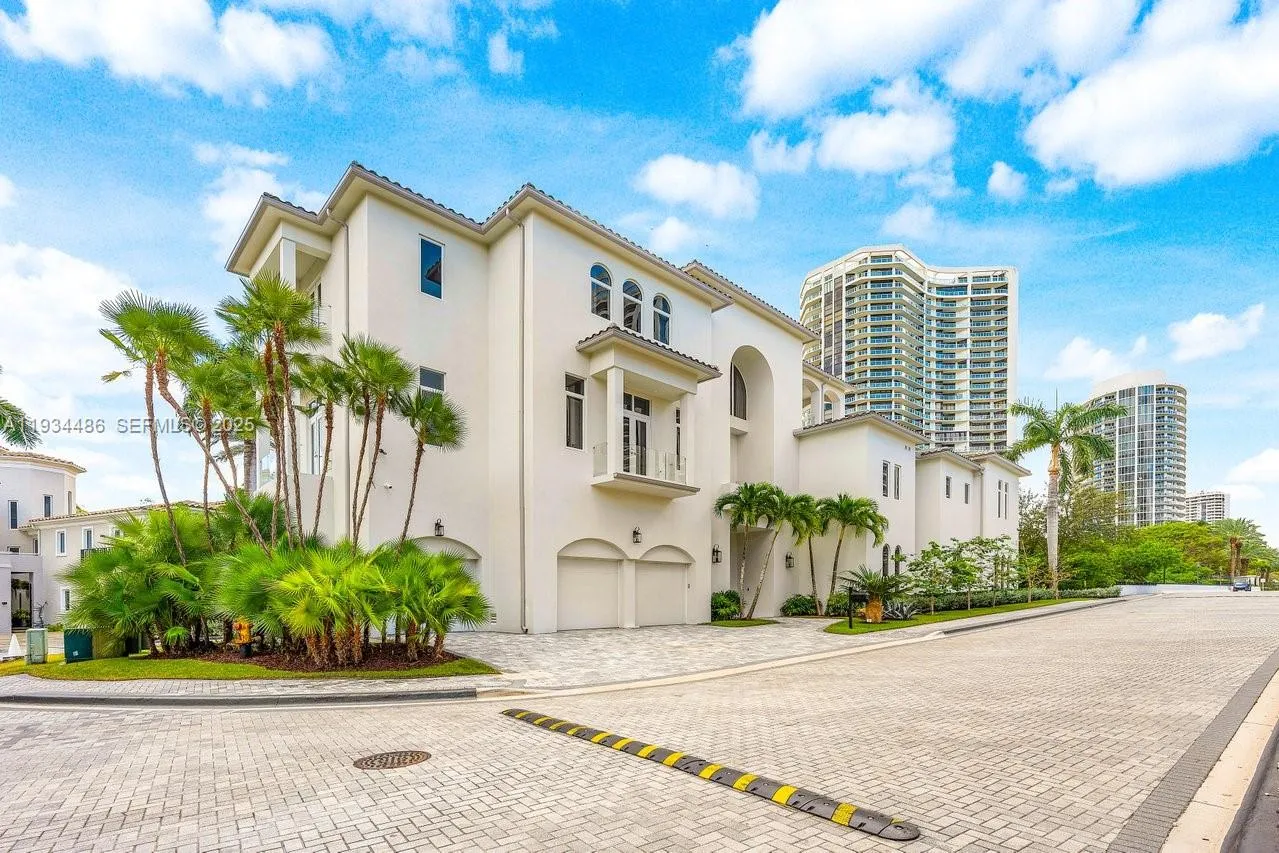 Alquilada 3912 Island Estates Drive 0, Aventura, FL 33160, Aventura, FL 33160