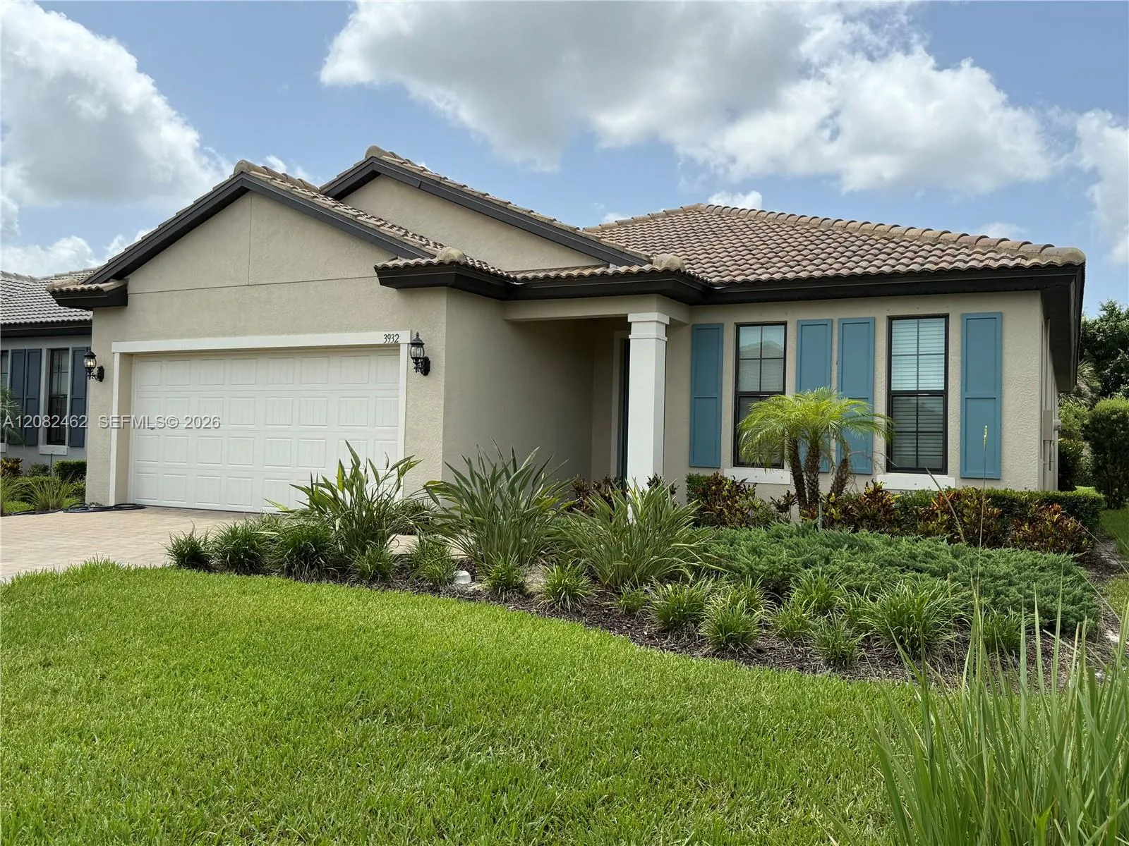 Foto de propiedad en 3932 Black Eagle Lane, Fort Myers, FL 33966 Fort Myers con MLS# 