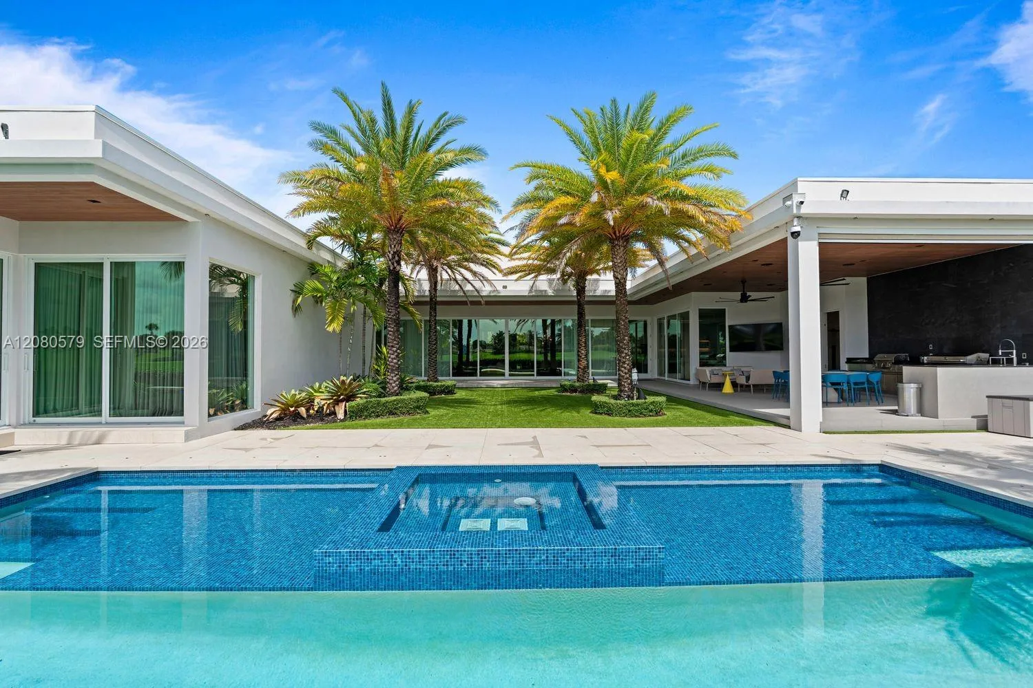 Foto de propiedad en 3939 Country Club Lane, Fort Lauderdale, FL 33308 Fort Lauderdale con MLS# 