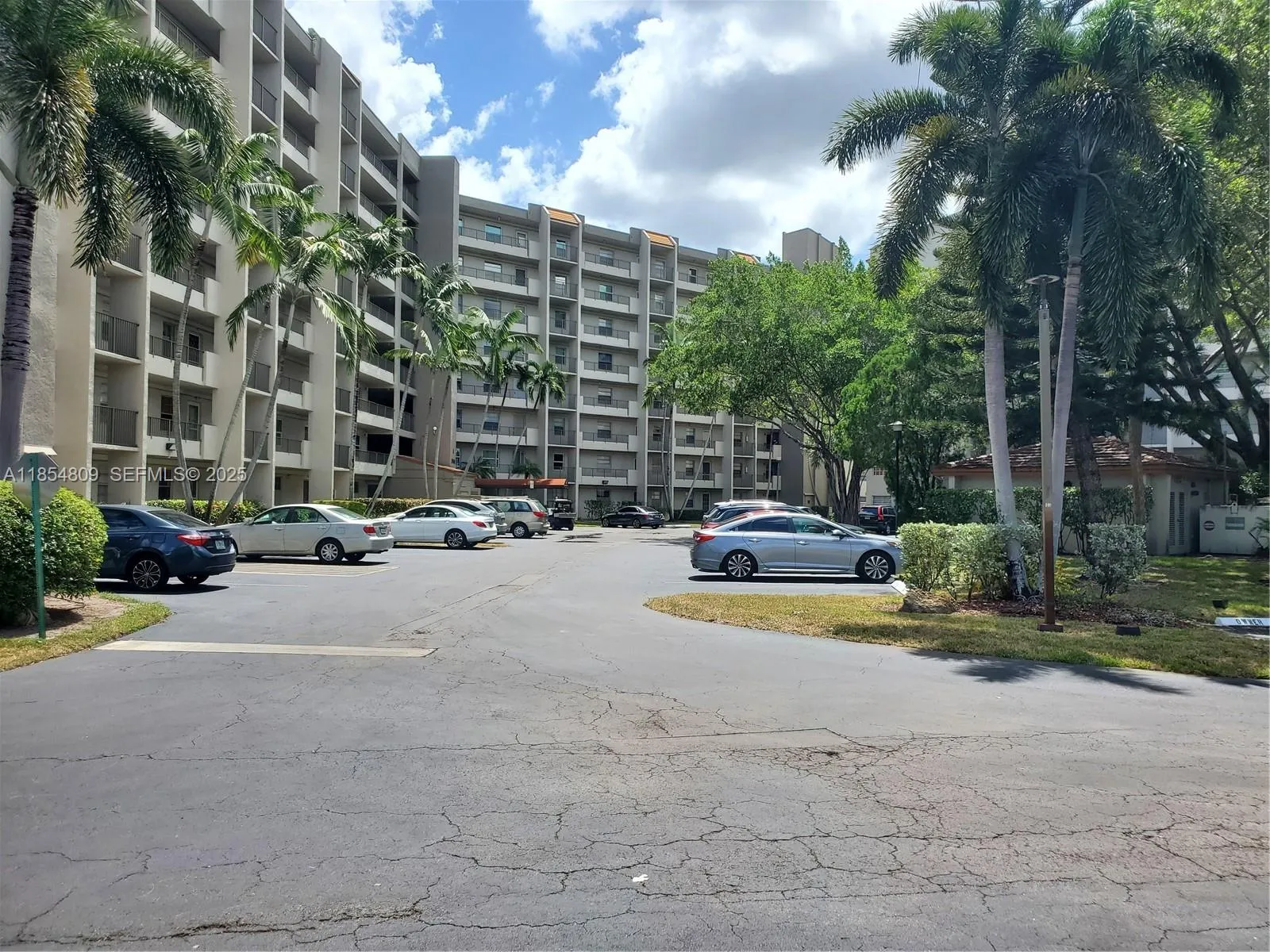 En Venta 3940 Inverrary Boulevard 402-A, Lauderhill, FL 33319, Lauderhill, FL 33319