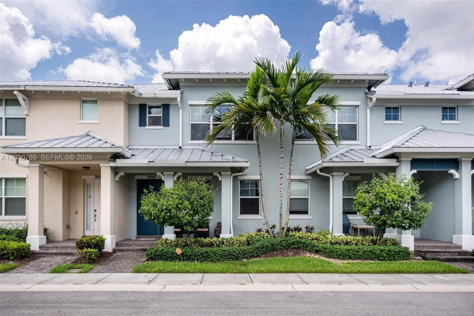 Foto de propiedad en 3944 Poinciana Lane 3944, Hollywood, FL 33021 Hollywood con MLS# 