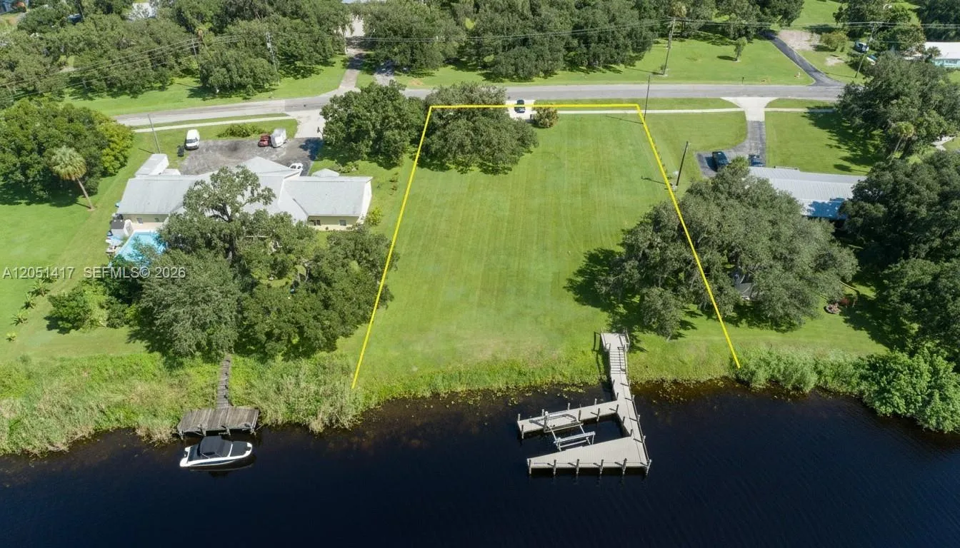 En Venta 395 Old County Road 78, LaBelle, FL 33935, LaBelle, FL 33935