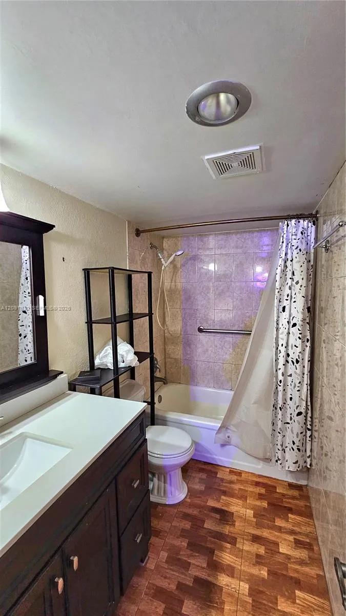 En Renta 3954 Inverrary Drive B2, Lauderhill, FL 33319, Lauderhill, FL 33319