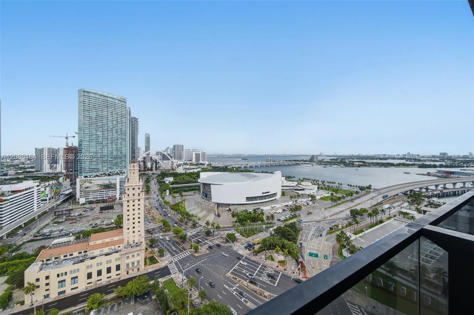 En Venta 398 NE 5th Street 1902, Miami, FL 33132, Miami, FL 33132