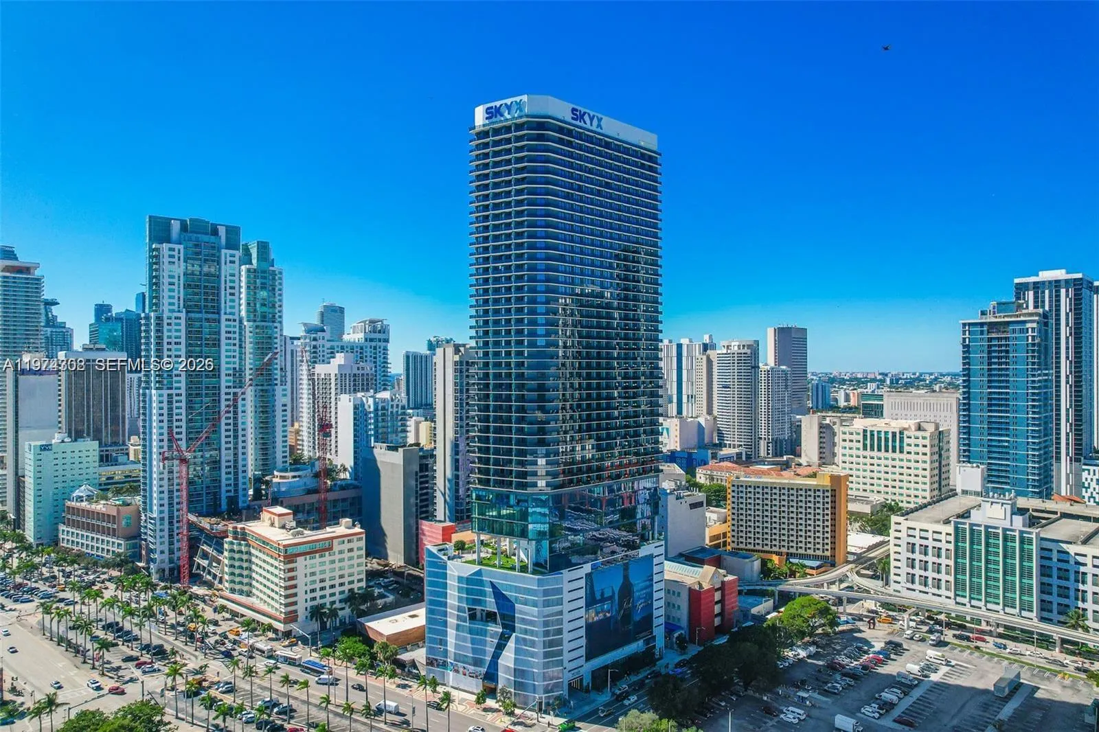 Foto de propiedad en 398 NE 5th Street 1915, Miami, FL 33132 Miami con MLS#