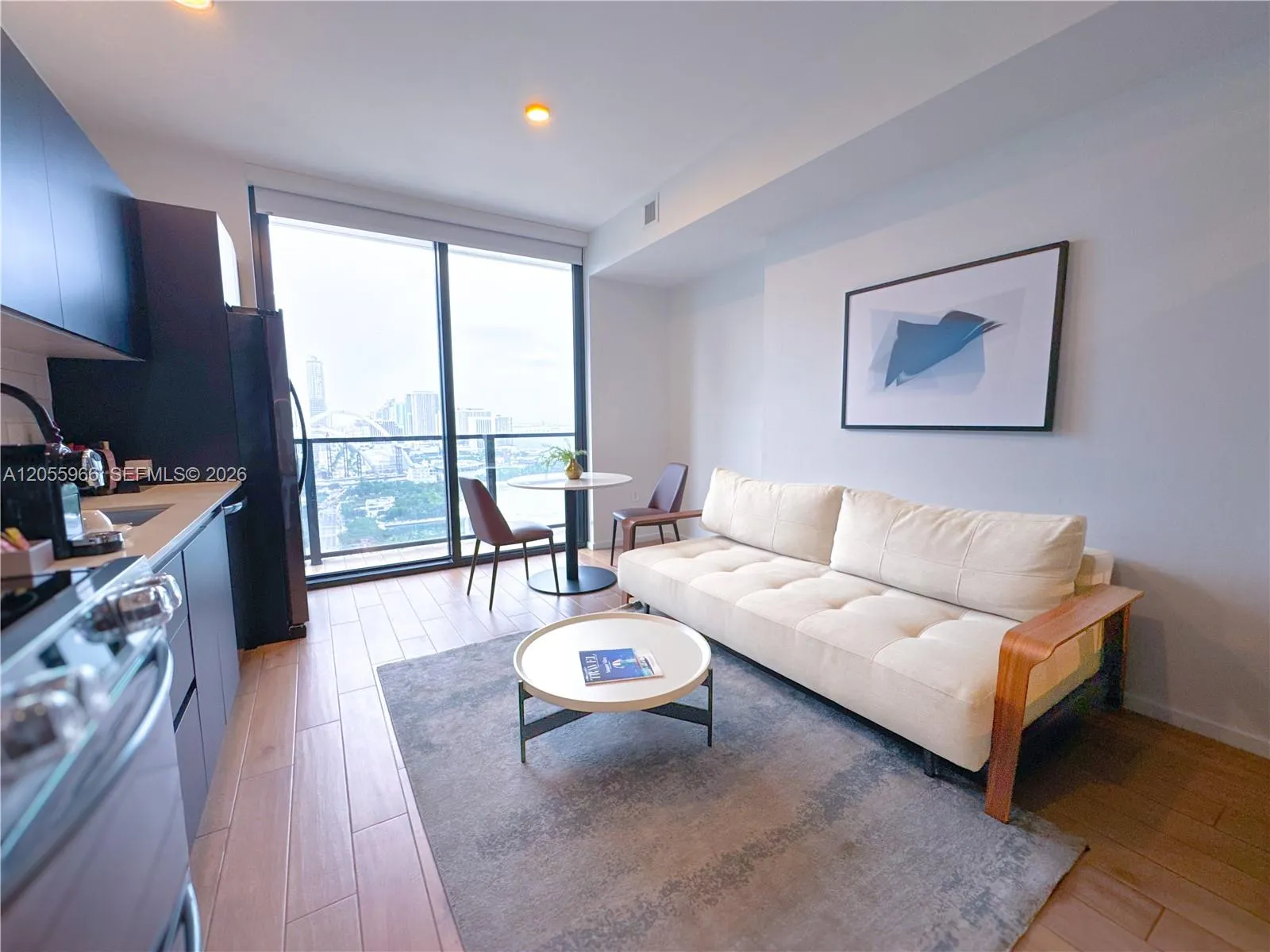 Foto de propiedad en 398 NE 5th Street 2007, Miami, FL 33132 Miami con MLS#
