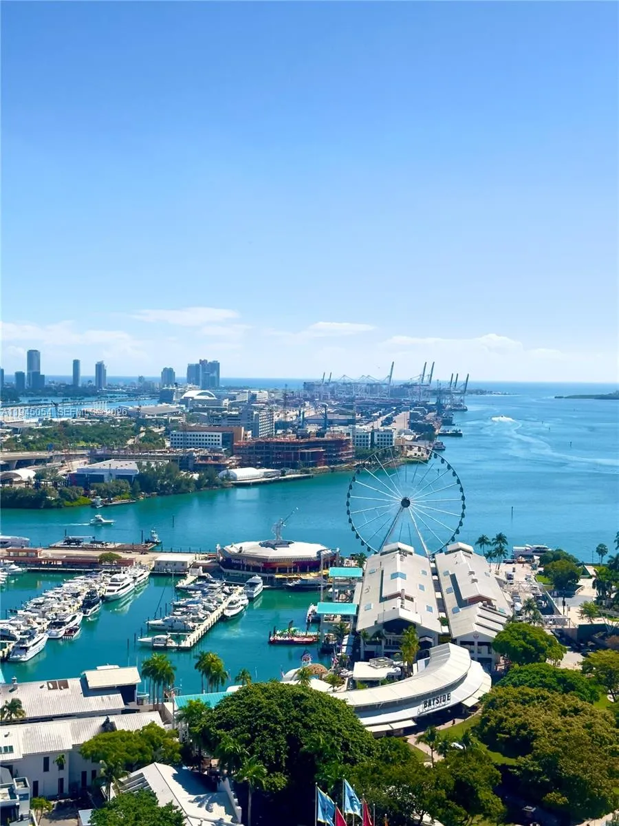 En Renta 398 NE 5th Street 2114, Miami, FL 33132, Miami, FL 33132