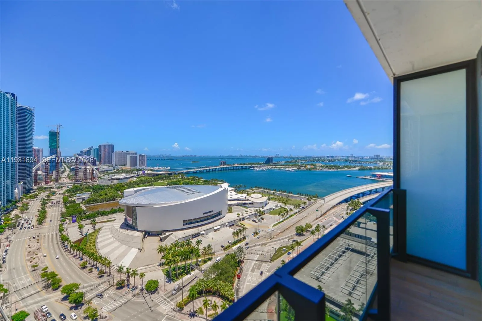 Foto de propiedad en 398 NE 5th Street 2407, Miami, FL 33132 Miami con MLS#