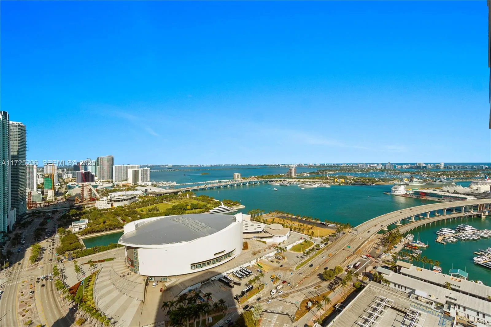 Foto de propiedad en 398 NE 5th Street 3207, Miami, FL 33132 Miami con MLS# 