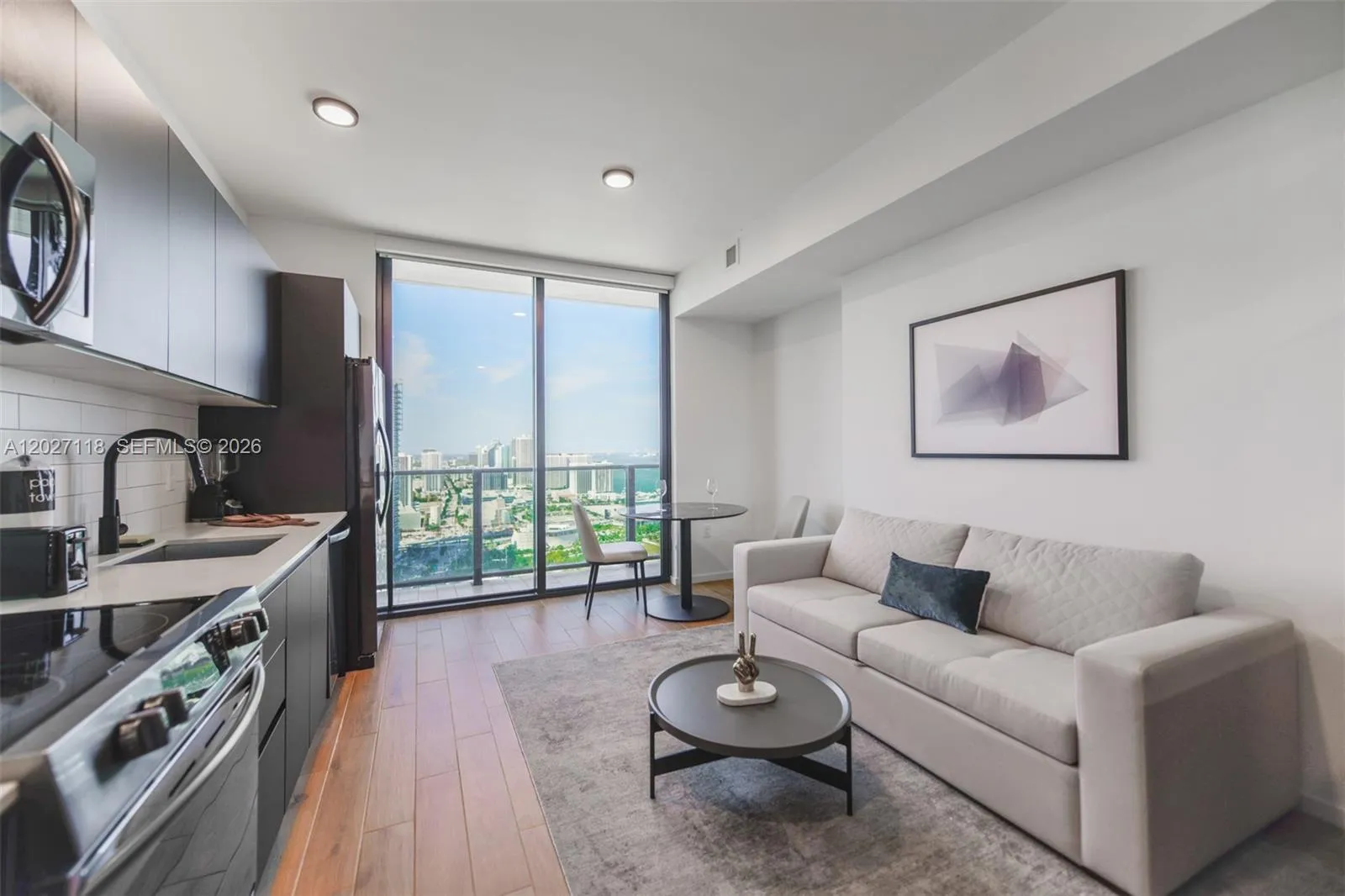 Foto de propiedad en 398 NE 5th Street 3505, Miami, FL 33132 Miami con MLS#