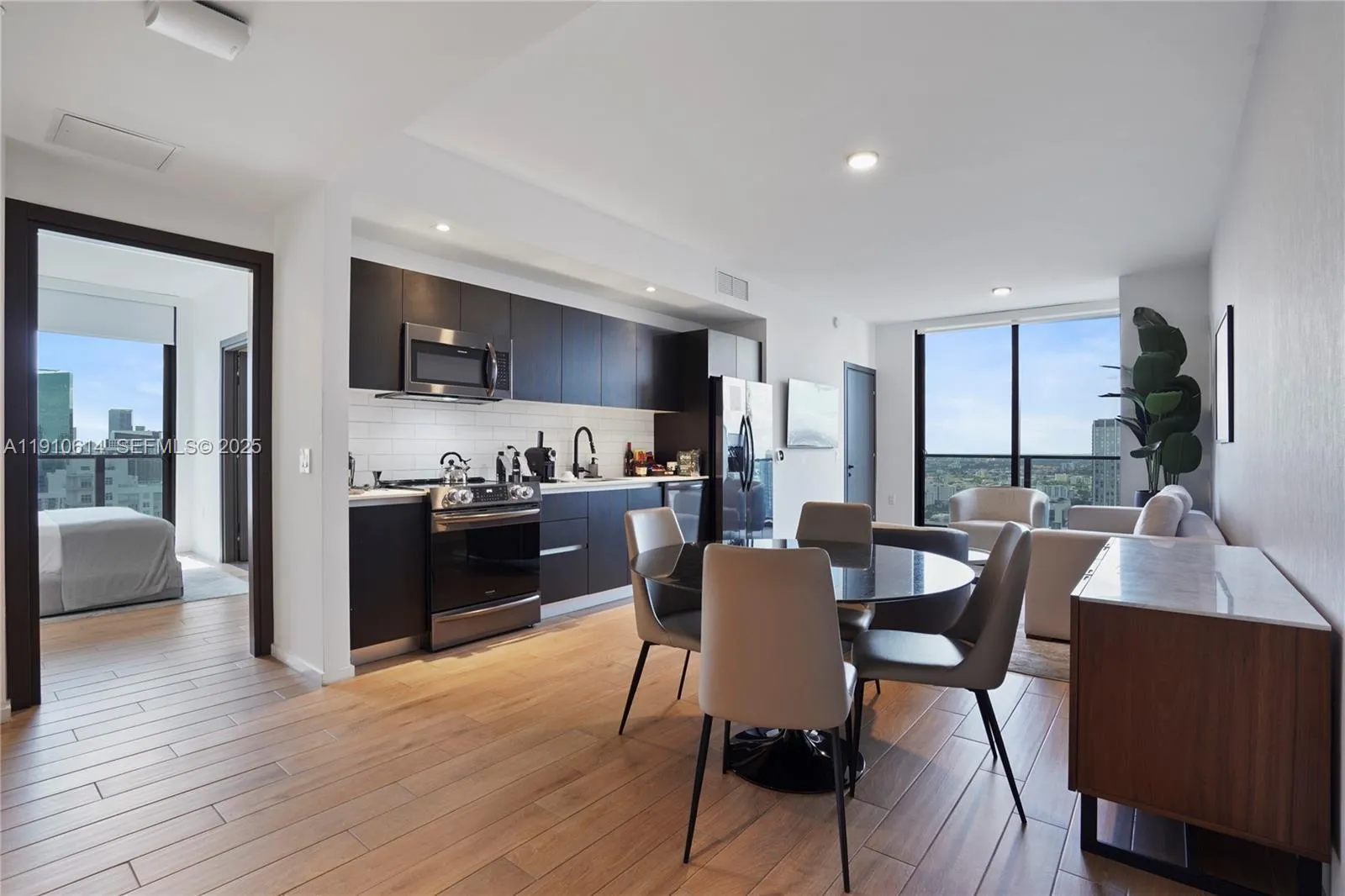 Foto de propiedad en 398 NE 5th Street 3618, Miami, FL 33132 Miami con MLS#