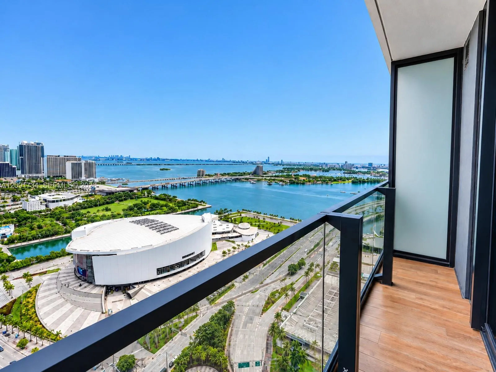 En Venta 398 NE 5th Street 3805, Miami, FL 33132, Miami, FL 33132