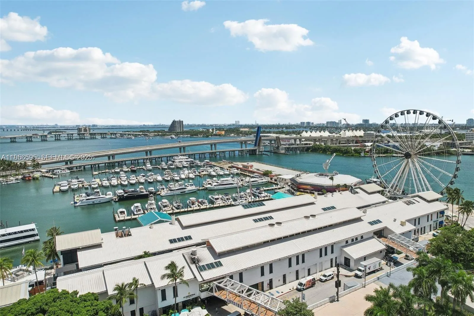 Foto de propiedad en 398 NE 5th Street 4415, Miami, FL 33132 Miami con MLS#