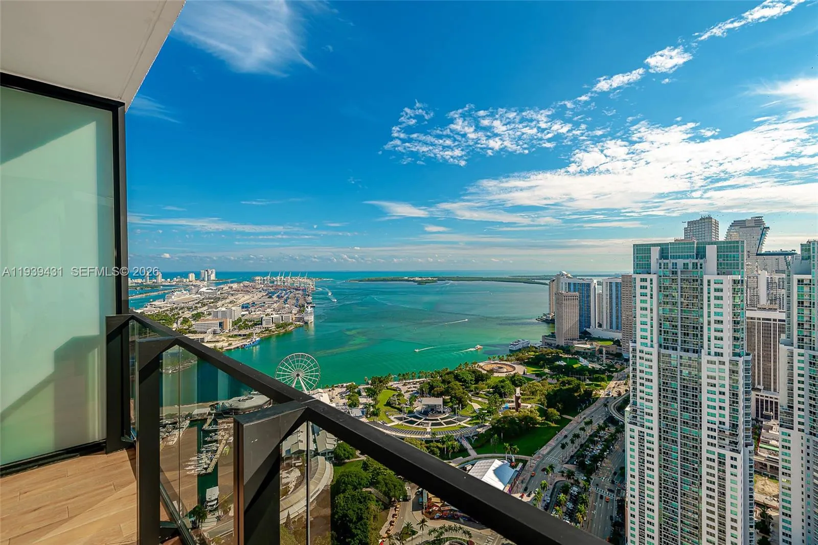 Foto de propiedad en 398 NE 5th Street 4512, Miami, FL 33132 Miami con MLS#