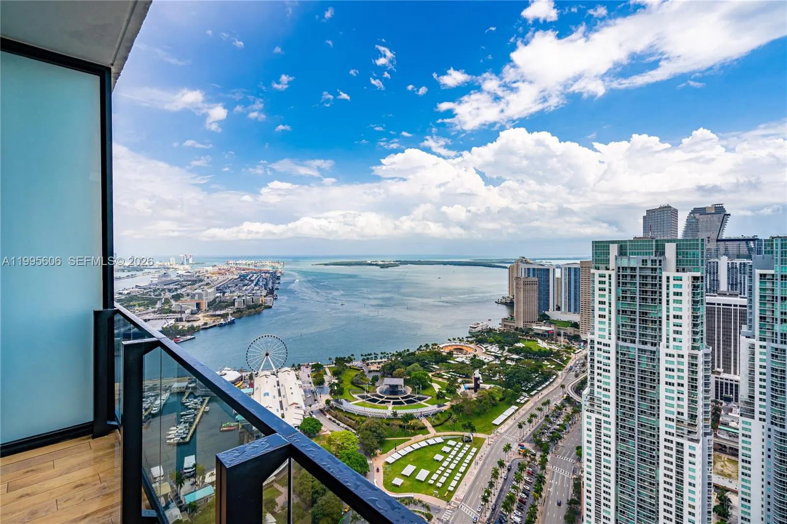 Foto de propiedad en 398 NE 5th Street 4716, Miami, FL 33132 Miami con MLS#