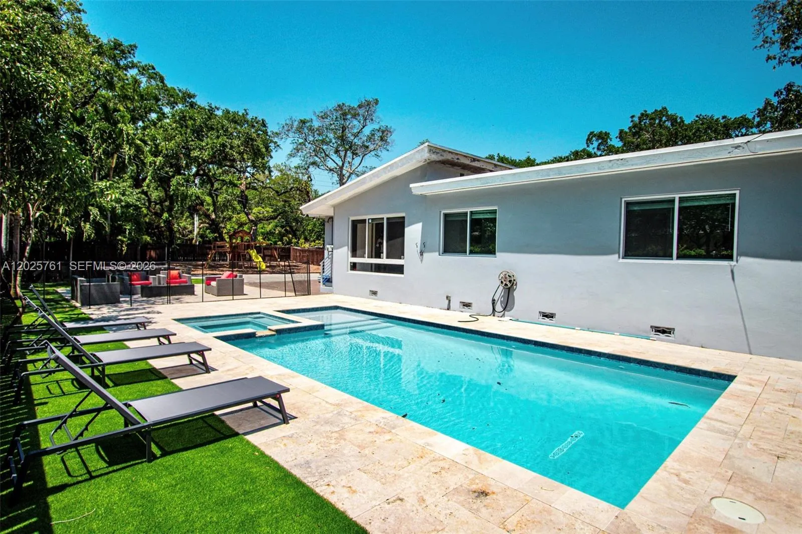 Foto de propiedad en 3981 SW 58th Street, Dania Beach, FL 33312 Dania Beach con MLS# 