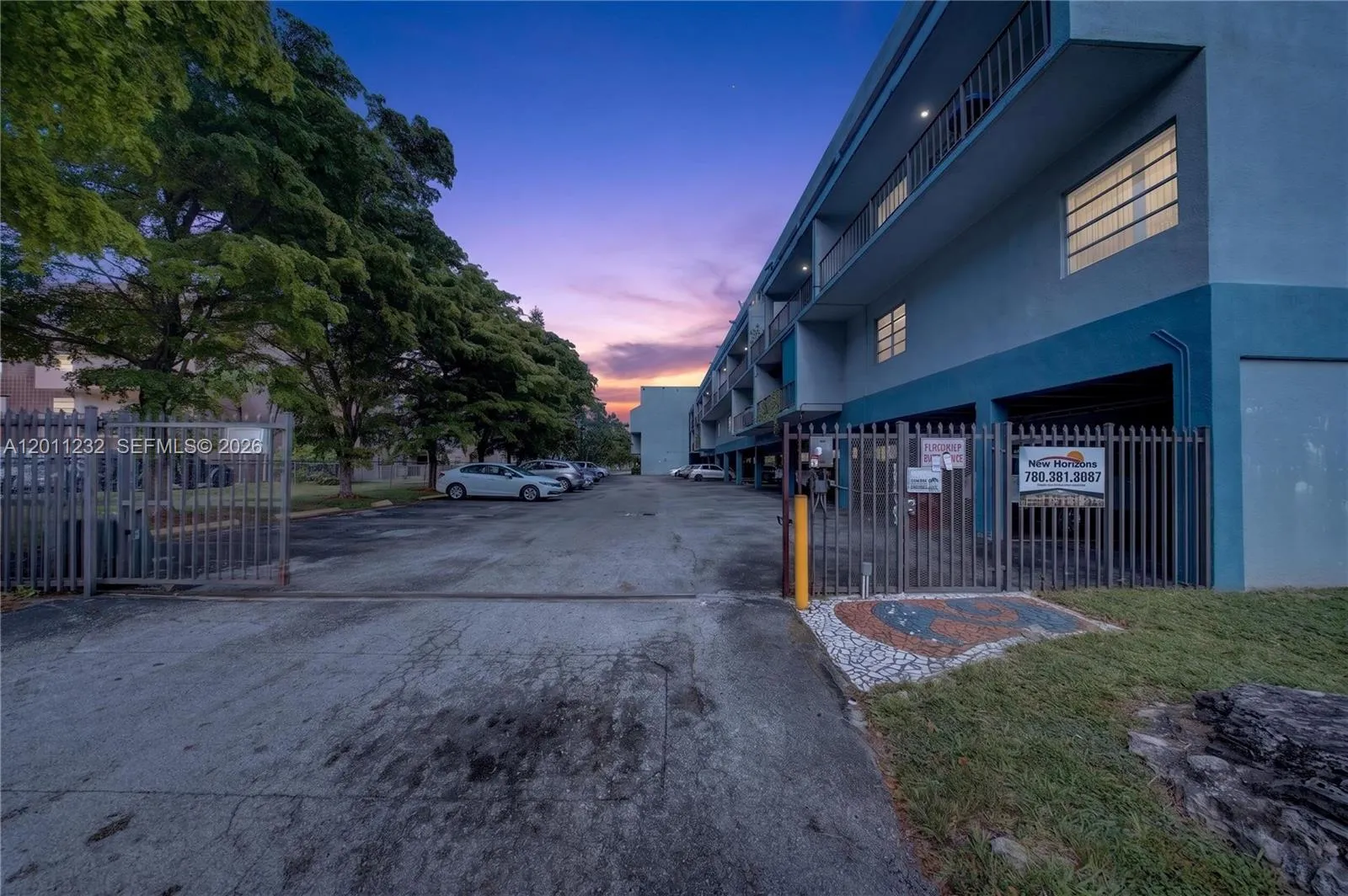 Foto de propiedad en 399 NW 72nd Avenue 209, Miami, FL 33126 Miami con MLS# 