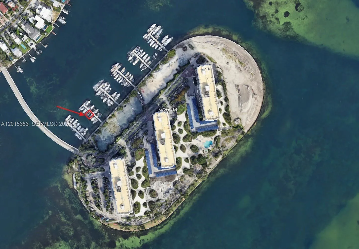 Foto de propiedad en 4 Grove Isle Drive, Miami, FL 33133 Miami con MLS# 