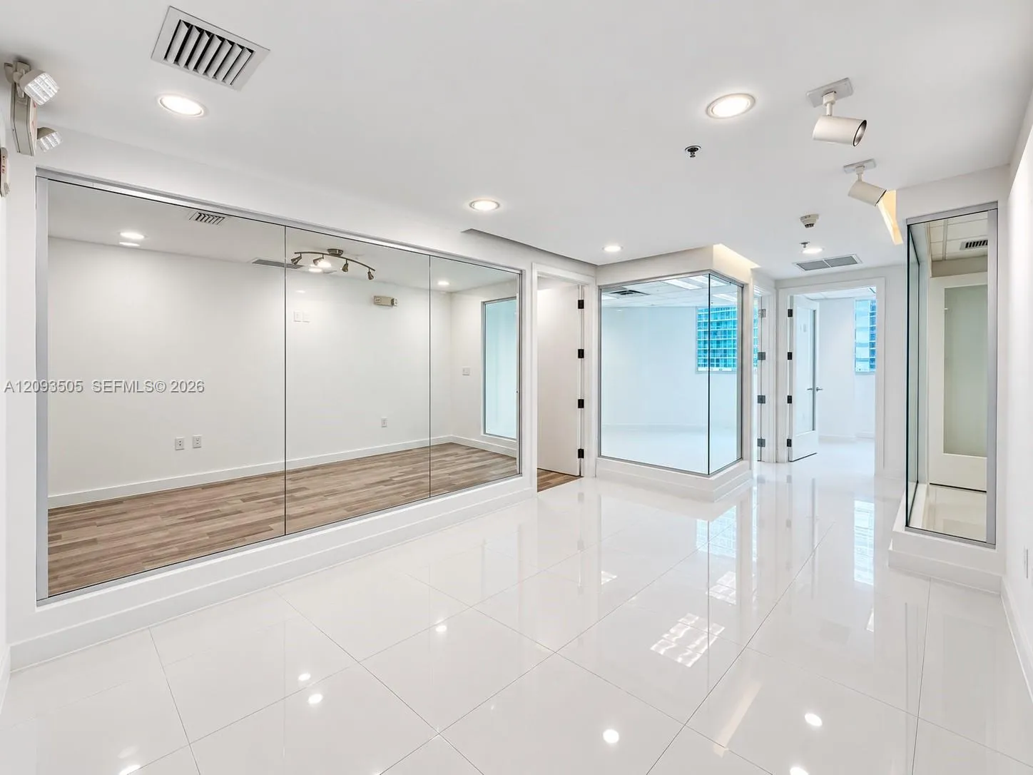 En Renta 40 SW 13th Street 505, Miami, FL 33130, Miami, FL 33130