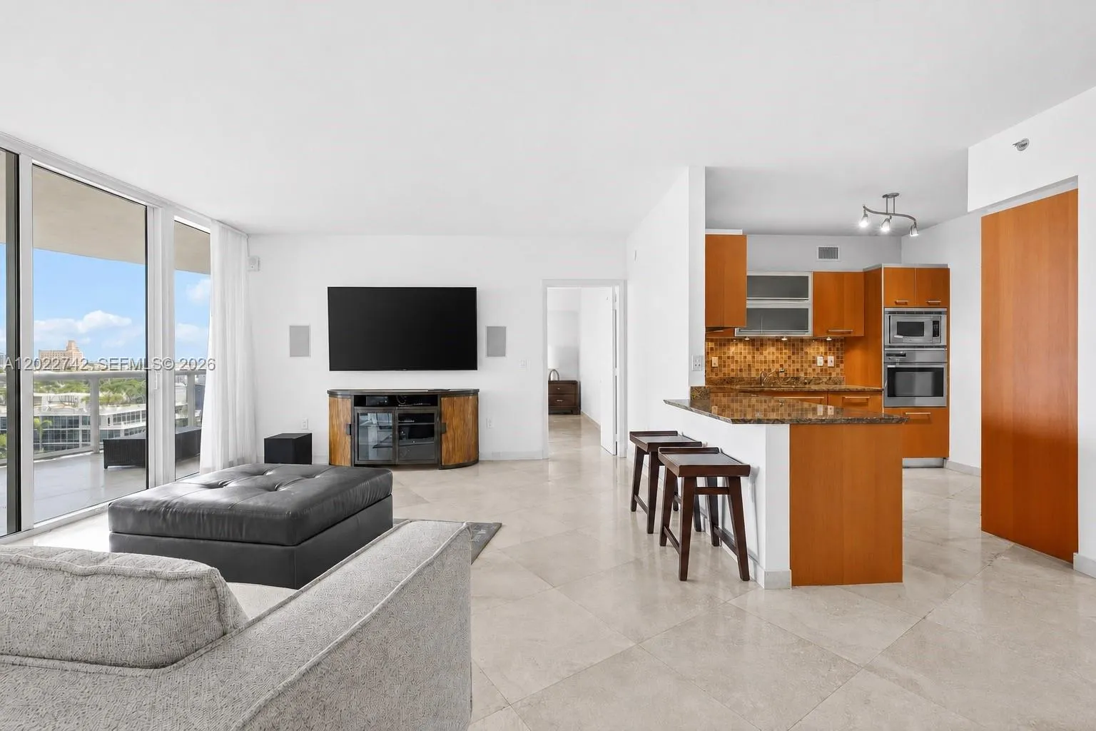 En Renta 400 Alton Road 907, Miami Beach, FL 33139, Miami Beach, FL 33139