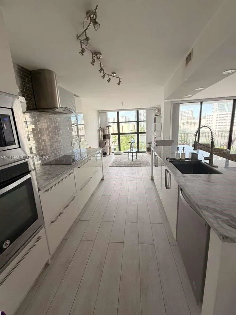 Vendido 400 Leslie Drive 508, Hallandale Beach, FL 33009, Hallandale Beach, FL 33009