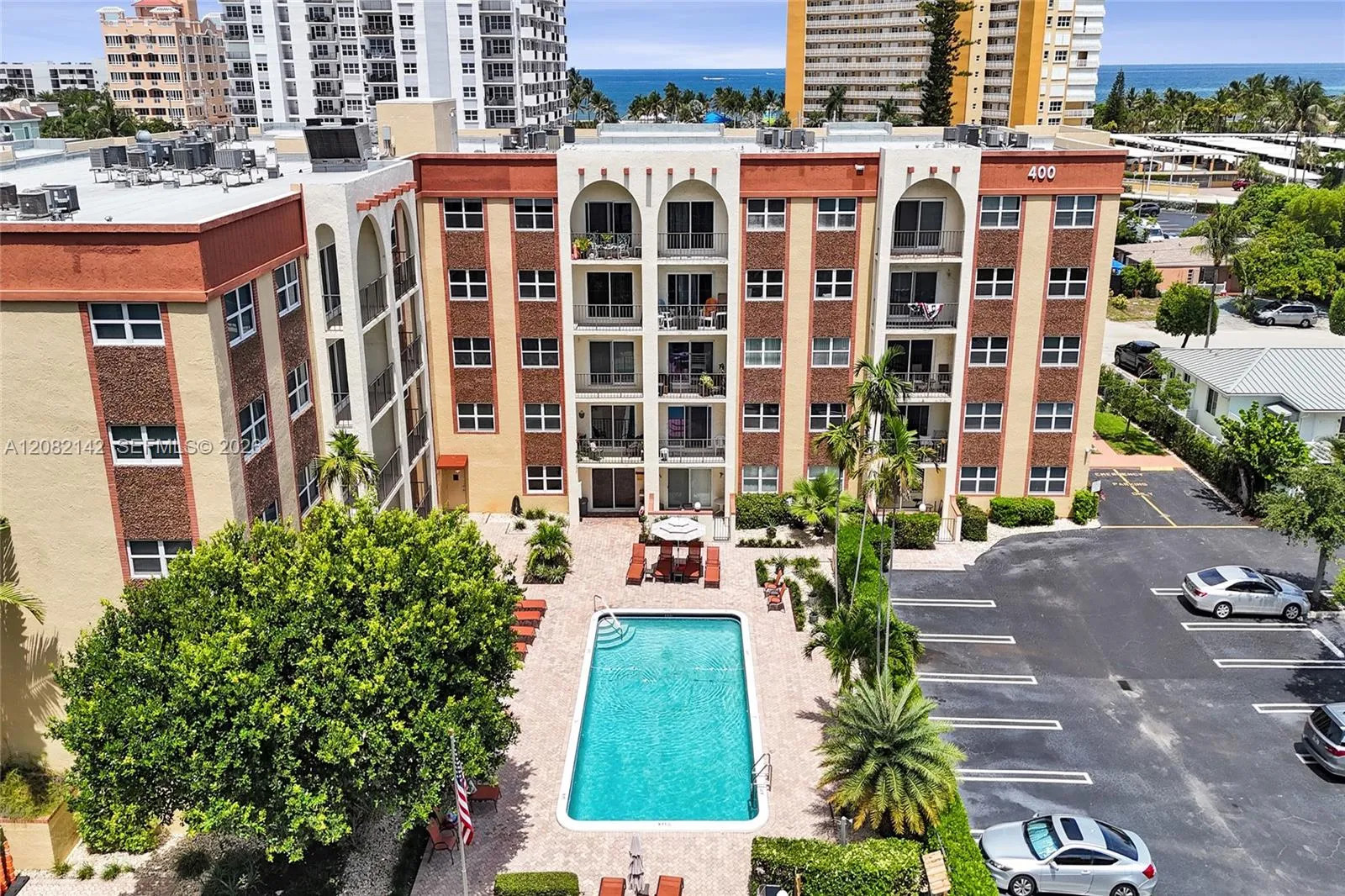 Foto de propiedad en 400 N Riverside Drive 406, Pompano Beach, FL 33062 Pompano Beach con MLS# 