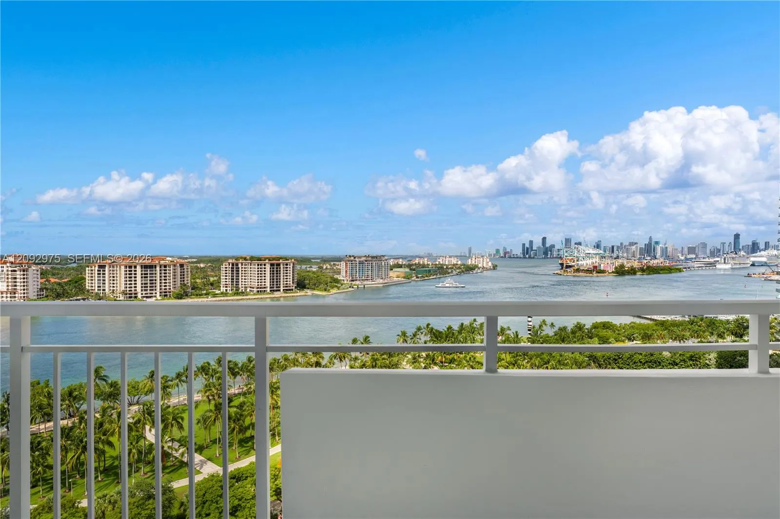 En Venta 400 S Pointe Drive 1805, Miami Beach, FL 33139, Miami Beach, FL 33139