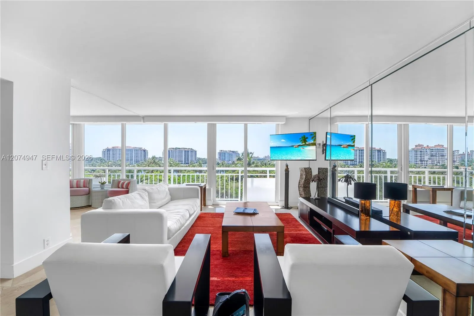 Foto de propiedad en 400 S Pointe Drive 505, Miami Beach, FL 33139 Miami Beach con MLS# 