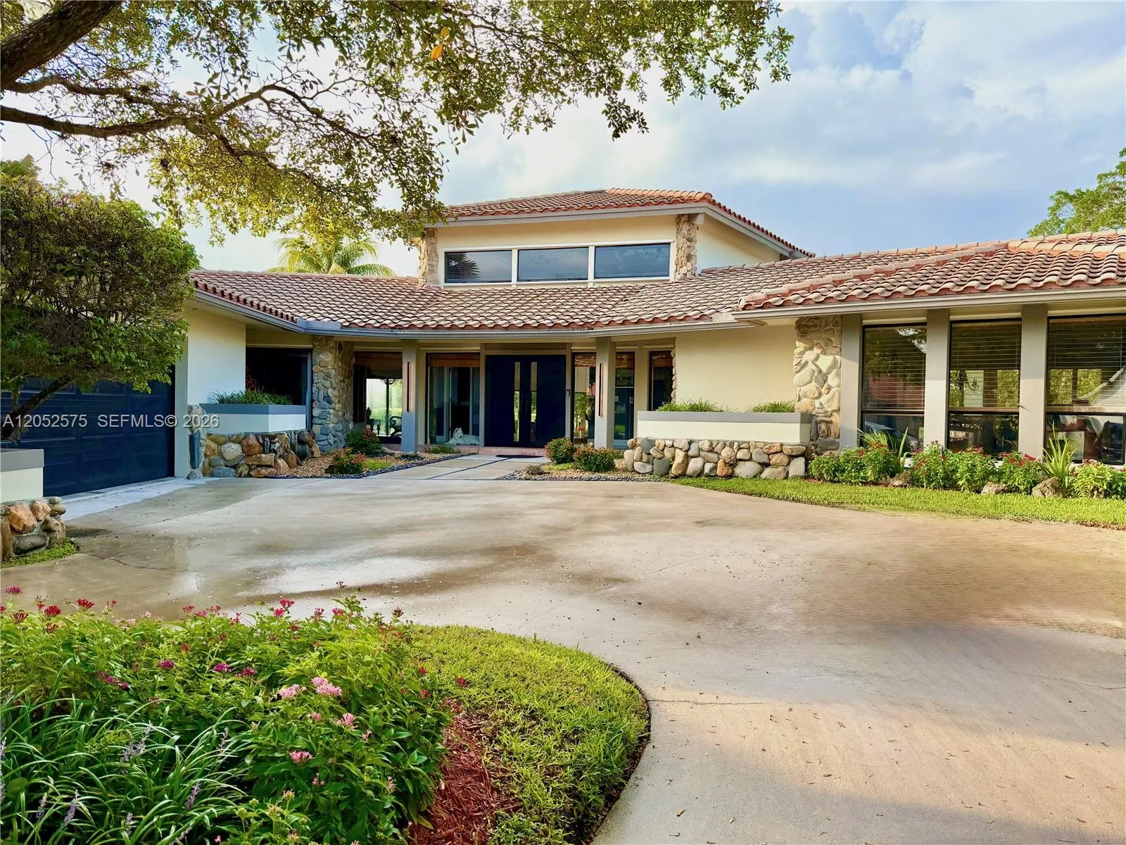 Foto de propiedad en 400 Sea Turtle Terrace, Plantation, FL 33324 Plantation con MLS# 