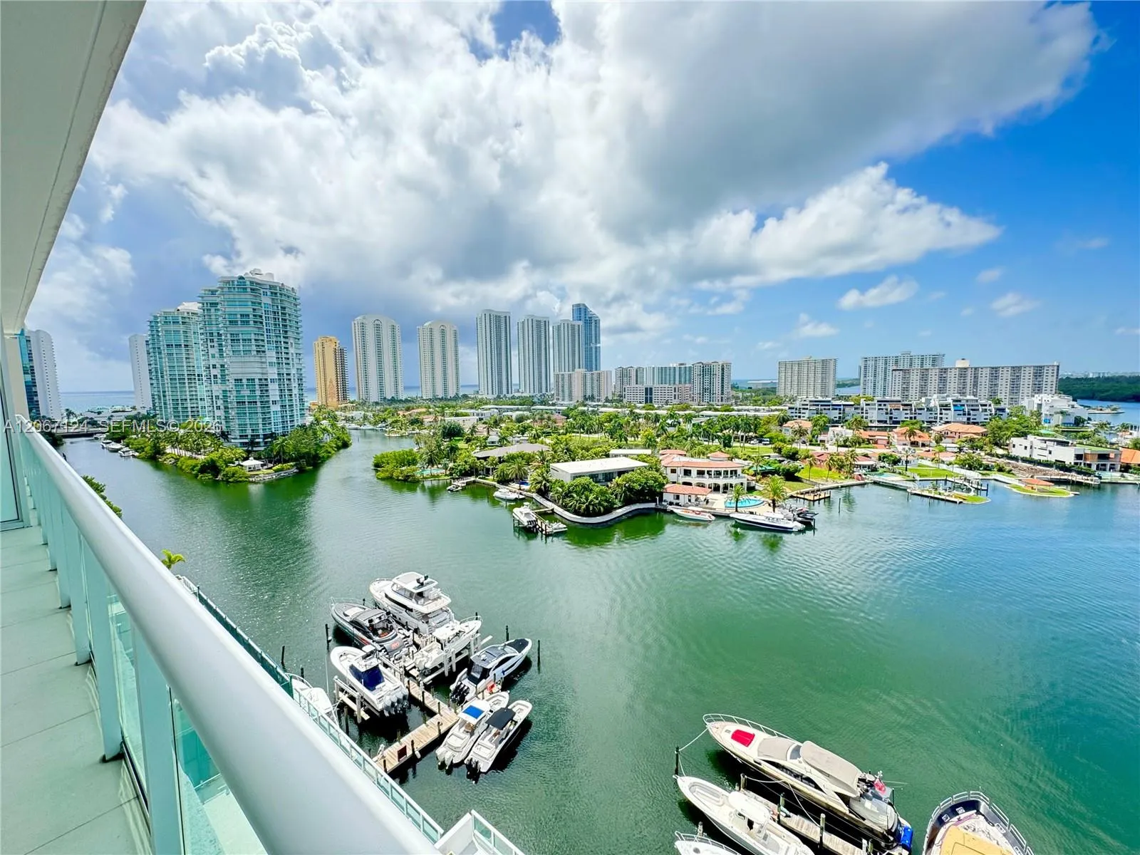 Foto de propiedad en 400 Sunny Isles Boulevard 1221, Sunny Isles Beach, FL 33160 Sunny Isles Beach con MLS# 