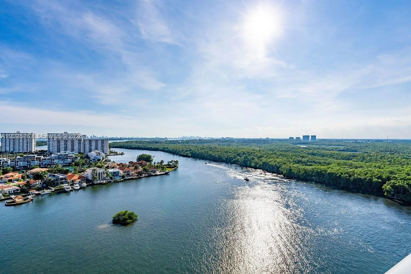 Foto de propiedad en 400 Sunny Isles Boulevard 1804, Sunny Isles Beach, FL 33160 Sunny Isles Beach con MLS# 