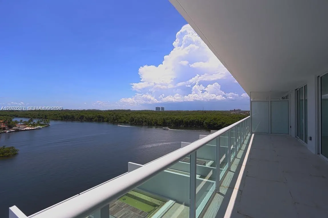 Foto de propiedad en 400 Sunny Isles Boulevard 806, Sunny Isles Beach, FL 33160 Sunny Isles Beach con MLS# 