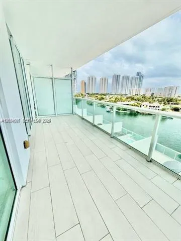 En Renta 400 Sunny Isles Boulevard 817, Sunny Isles Beach, FL 33160, Sunny Isles Beach, FL 33160