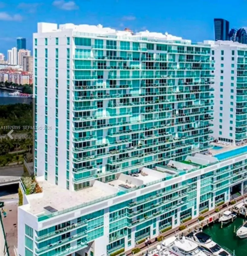 Foto de propiedad en 400 Sunny Isles Boulevard CU-4, Sunny Isles Beach, FL 33160 Sunny Isles Beach con MLS# 
