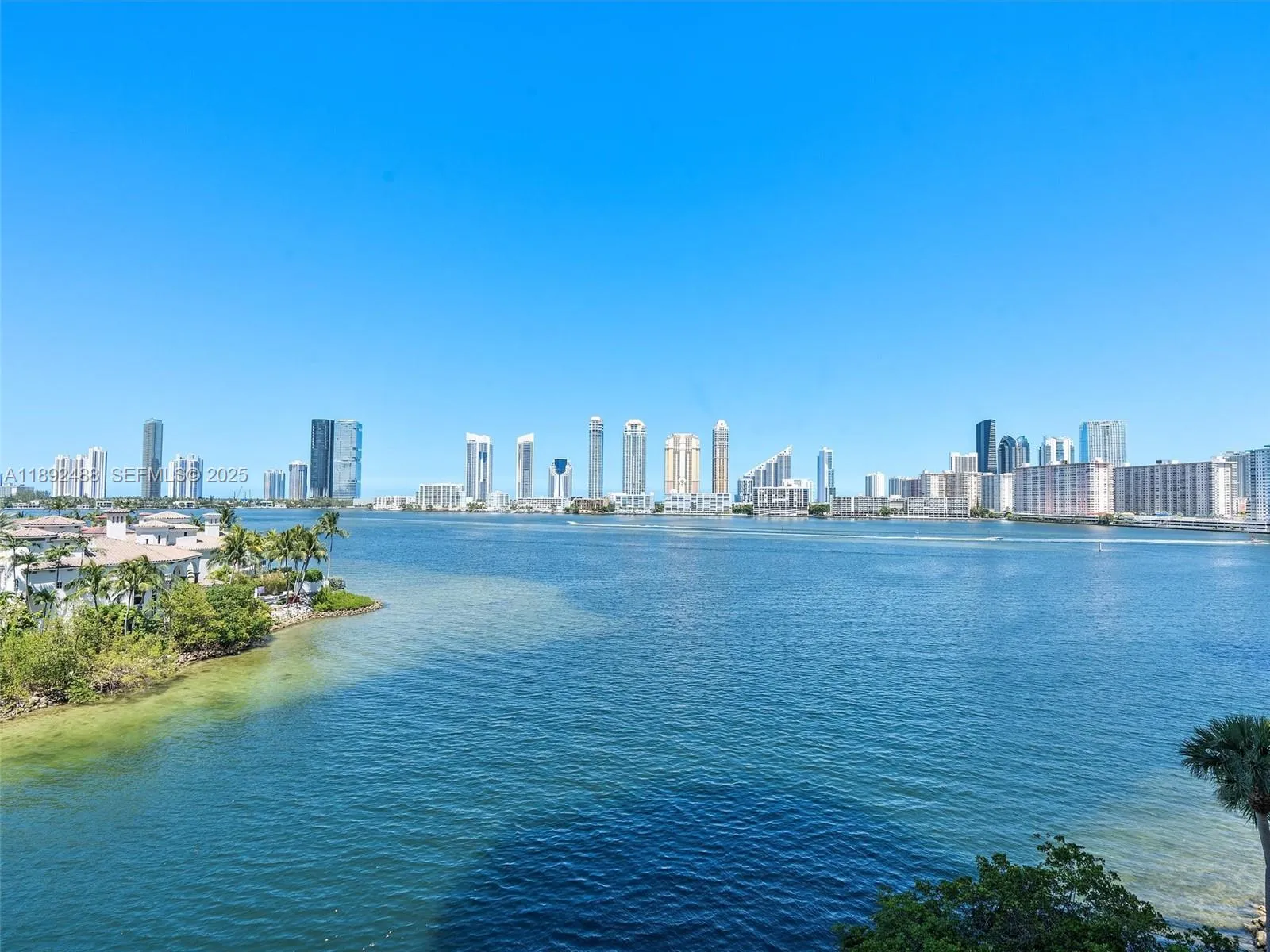 Alquilada 4000 Island Boulevard 606, Aventura, FL 33160, Aventura, FL 33160