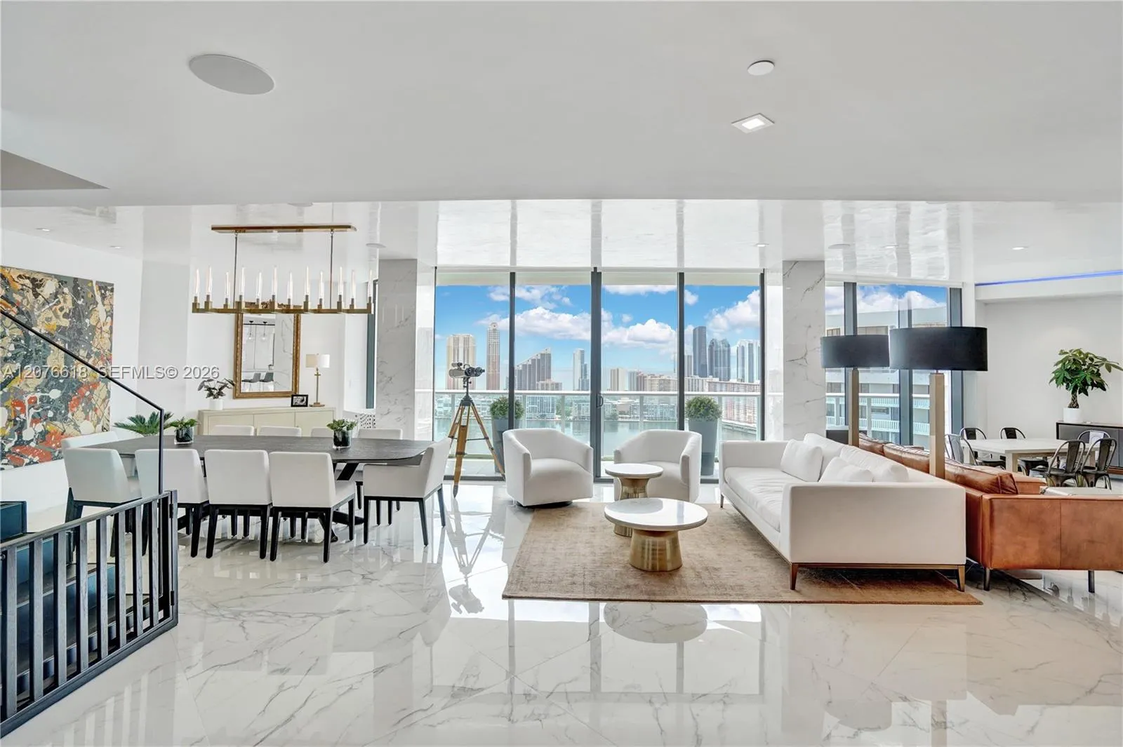 Foto de propiedad en 4000 Island Boulevard PH2, Aventura, FL 33160 Aventura con MLS# 
