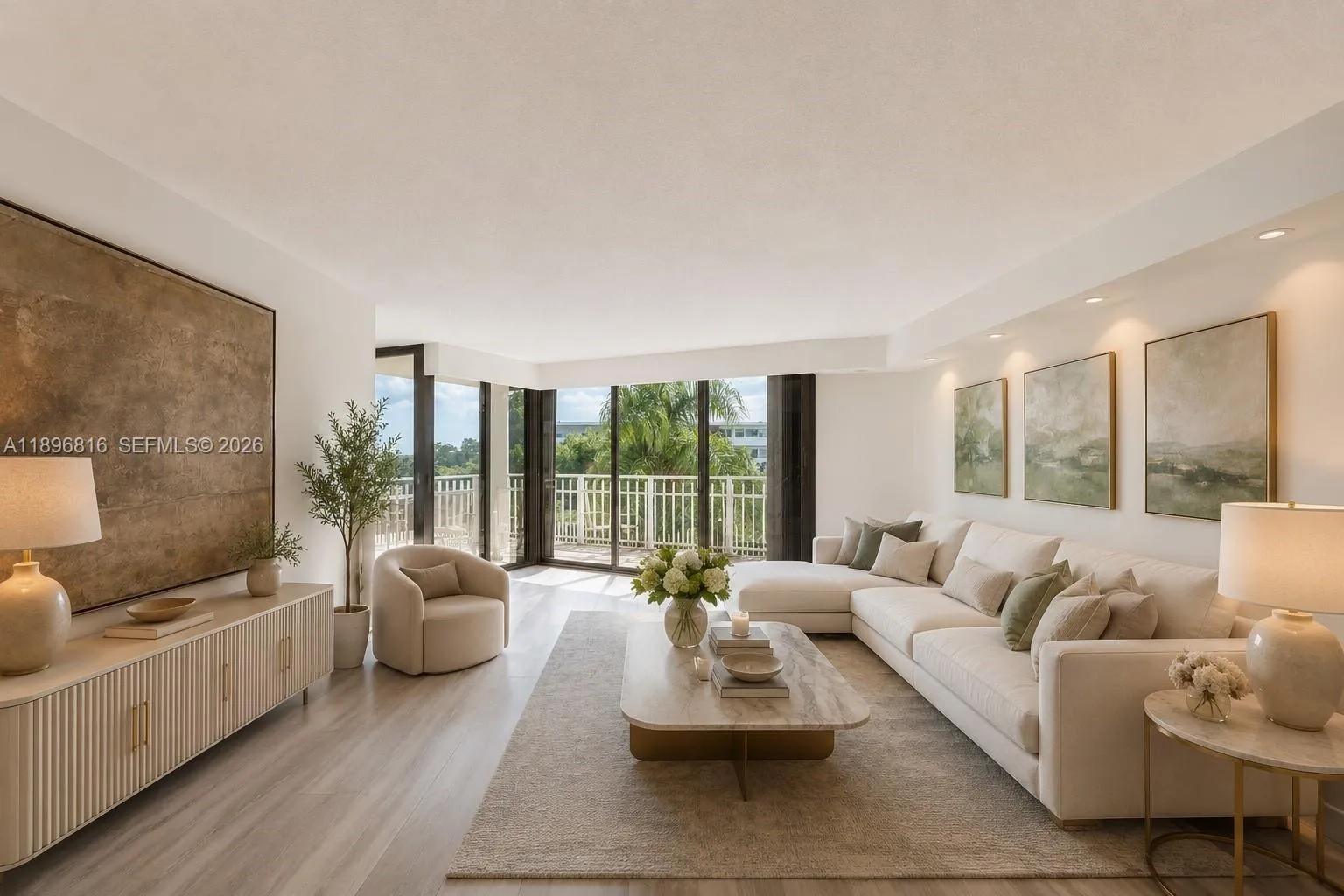 Foto de propiedad en 4000 Towerside Terrace 402, Miami, FL 33138 Miami con MLS# 