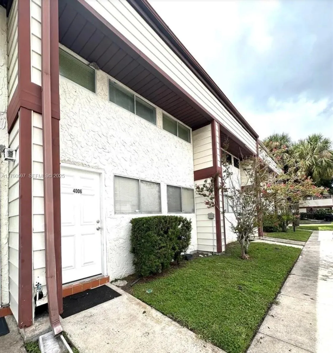 En Venta 4002 Dolomite A, Orlando, FL 32839, Orlando, FL 32839