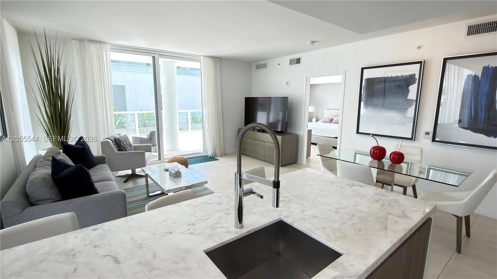 Foto de propiedad en 401 N Birch Road 415, Fort Lauderdale, FL 33304 Fort Lauderdale con MLS# 