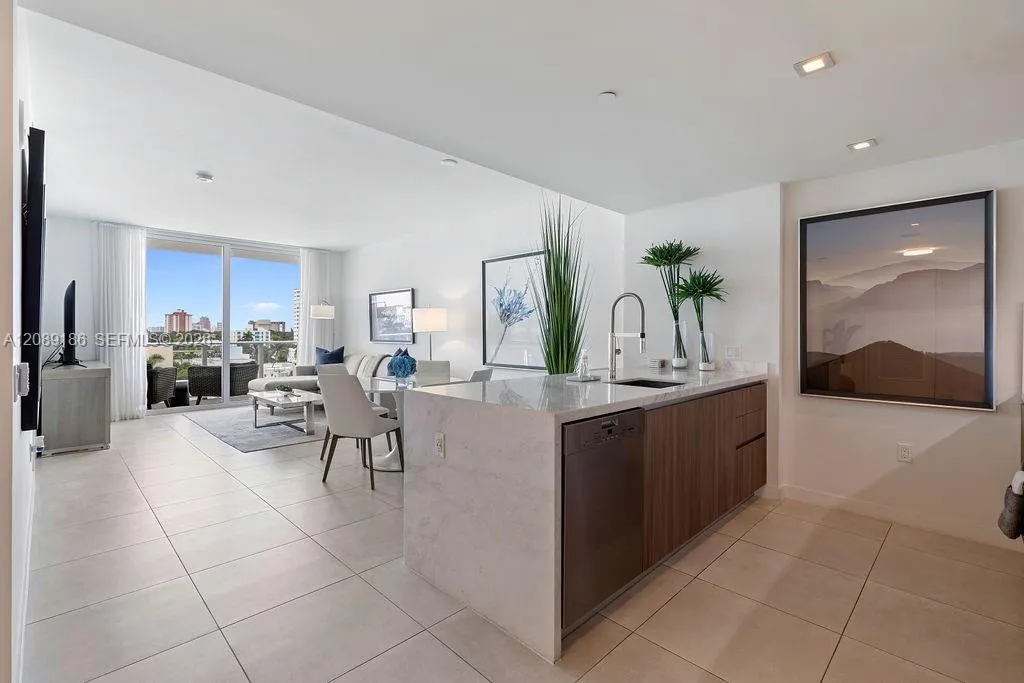 En Venta 401 N Birch Road 610, Fort Lauderdale, FL 33304, Fort Lauderdale, FL 33304