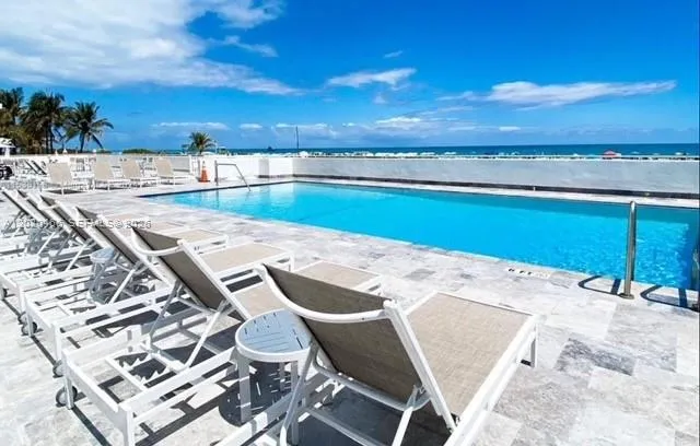Foto de propiedad en 401 Ocean Drive 910, Miami Beach, FL 33139 Miami Beach con MLS#
